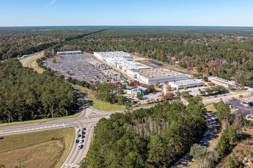 More Photos Of 61101-61125 Airport Rd, Slidell Unknown For Lease