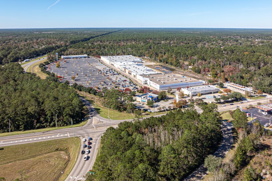 More Photos Of 61101-61125 Airport Rd, Slidell Unknown For Lease