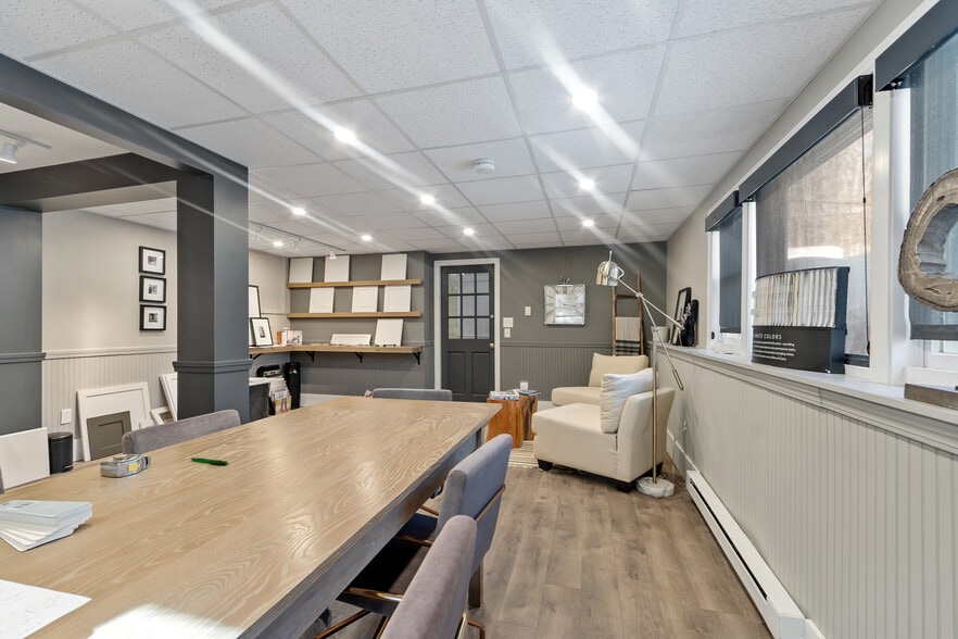 More Photos Of 561 Main St, Boxford General Retail For Sale