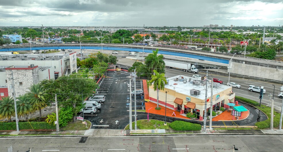 More Photos Of 3700 Le Jeune Rd, Miami Fast Food For Lease