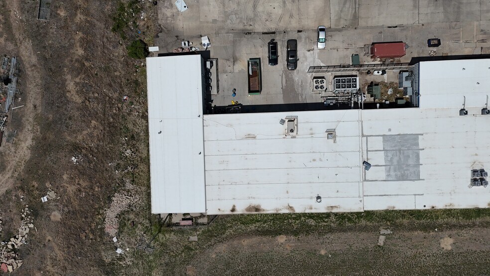 More Photos Of 3555 Moline St, Aurora Manufacturing For Lease