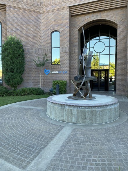 More Photos Of 930 Executive Way, Redding Office For Sale