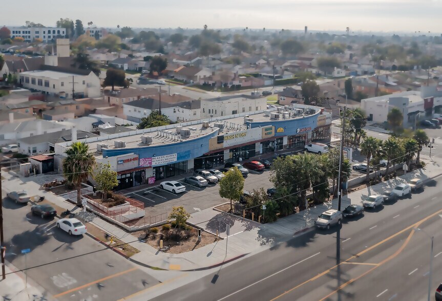 More Photos Of 10714 S Western Ave, Los Angeles Unknown For Lease