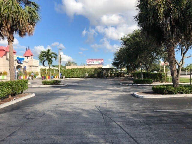 More Photos Of 8031 N Military Trl, Palm Beach Gardens Freestanding For Sale