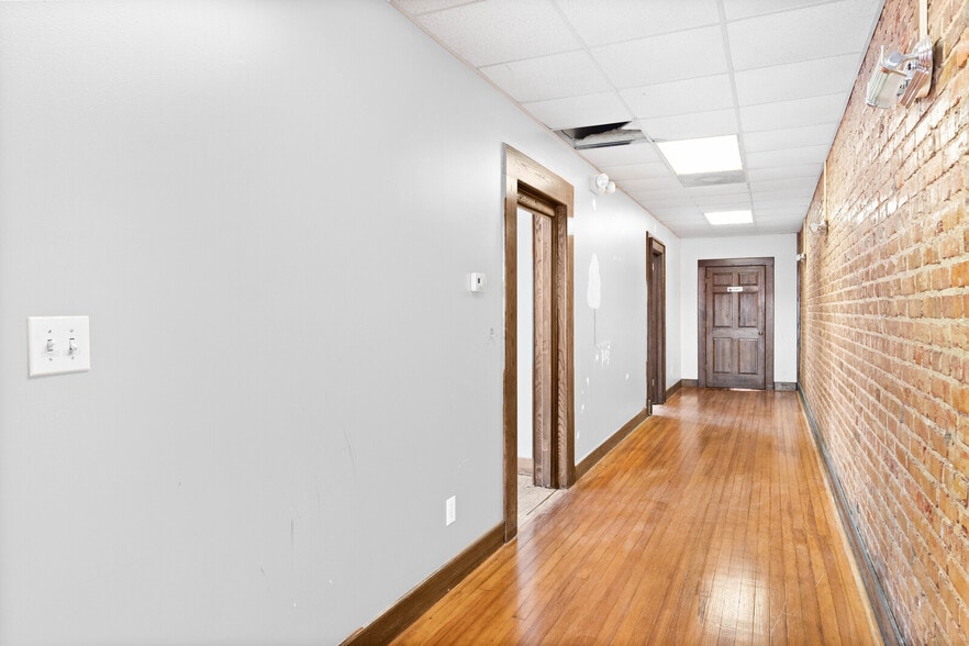 More Photos Of 101 S Raiford St, Selma Storefront Retail Office For Lease