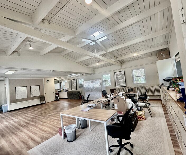 More Photos Of 48 Maple Ave, Greenwich Office For Lease