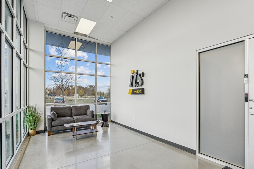 More Photos Of CR 500 E & Albert S White Dr, Whitestown Industrial For Sale