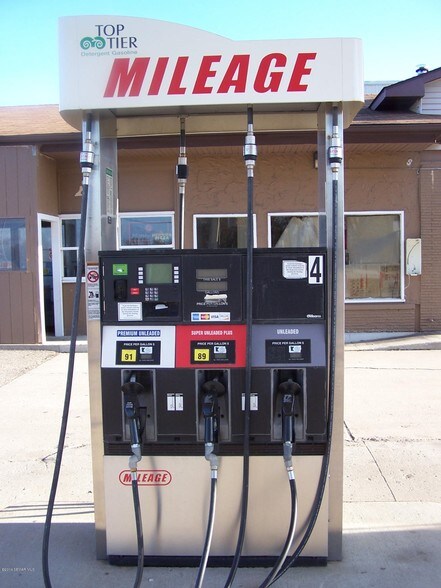 More Photos Of 3401 W Oakland Ave, Austin Truck Stop For Sale