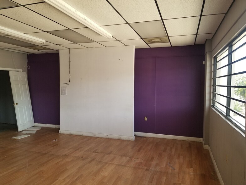 More Photos Of 102 Highway 51 S, Covington Convenience Store For Sale