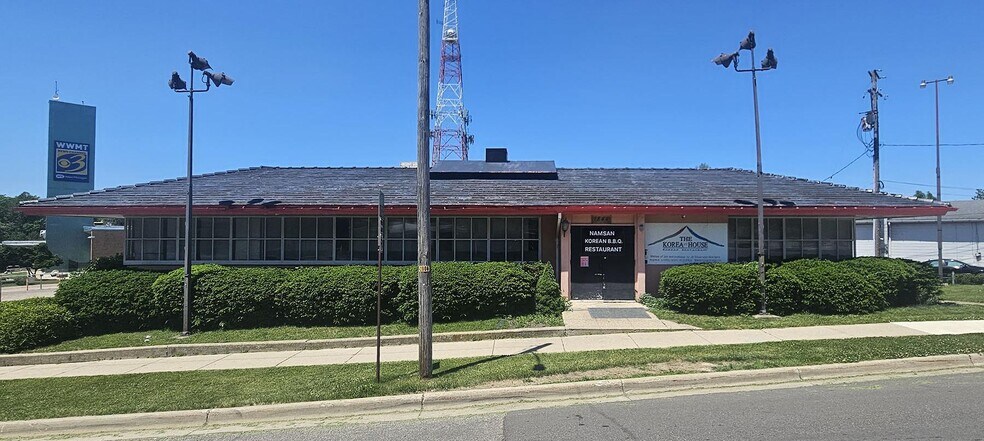 Primary Photo Of 1844 S Westnedge Ave, Kalamazoo Freestanding For Sale