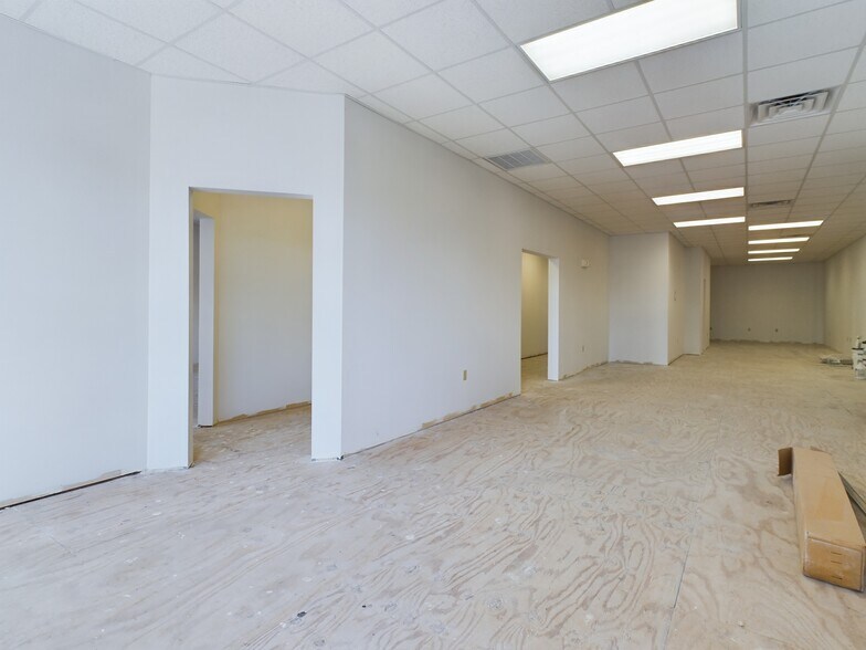 More Photos Of 101 E Elm St, Union City Bank For Sale