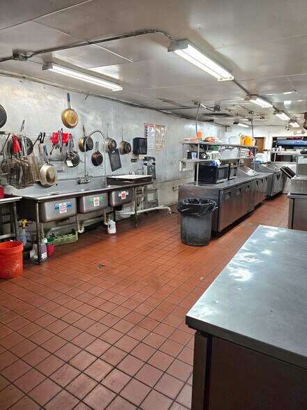 More Photos Of 2405 US-441 Hwy, Okeechobee Restaurant For Sale