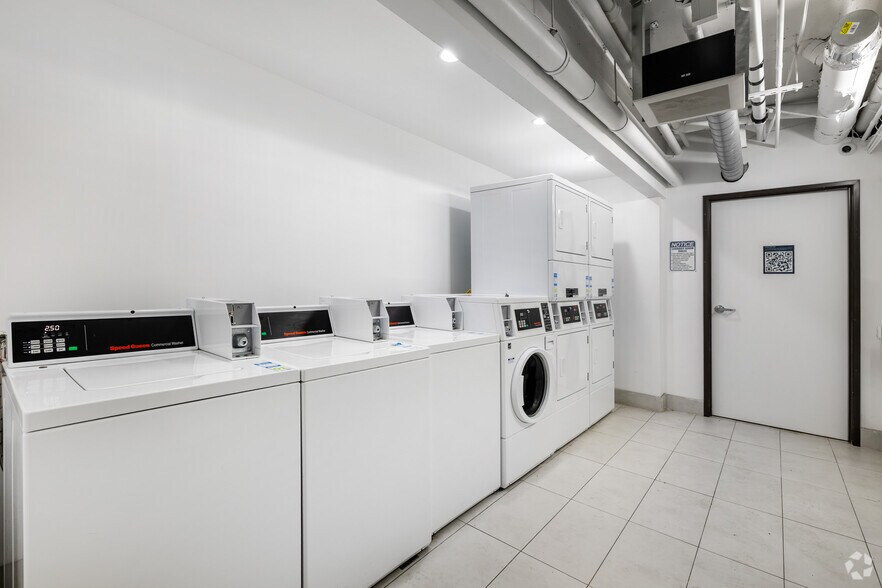 More Photos Of 710 S Broadway, Los Angeles Apartments For Lease
