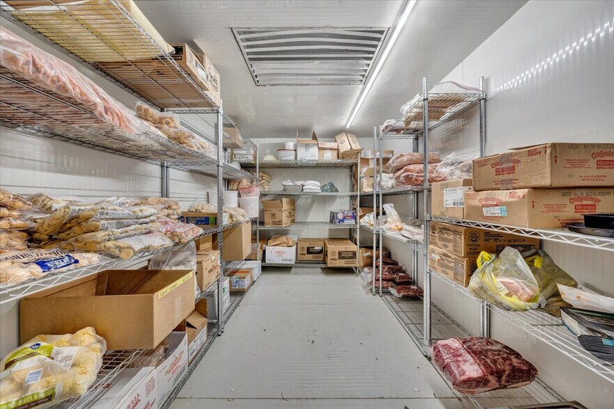 More Photos Of 2200 Old Salem School Rd, Union Hall Marina For Sale