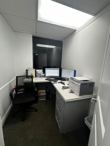 More Photos Of 13500 SW 88th St, Miami Medical For Sale