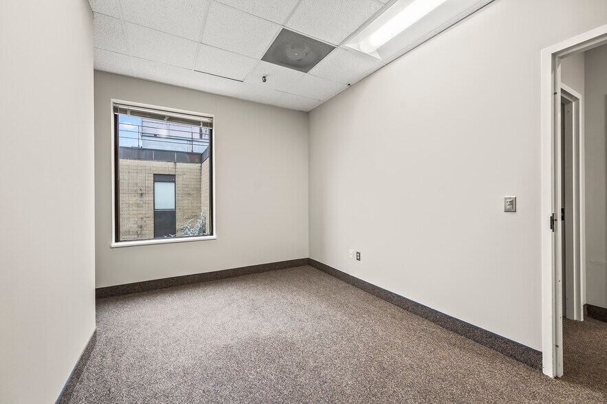 More Photos Of 8025 North Point Blvd, Winston-Salem Office For Lease