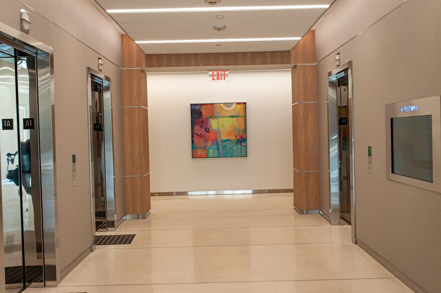 More Photos Of 12120 Sunrise Valley Dr, Reston Office For Lease