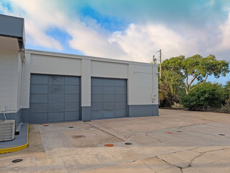 More Photos Of 1700 N Harbor City Blvd, Melbourne Auto Repair For Sale