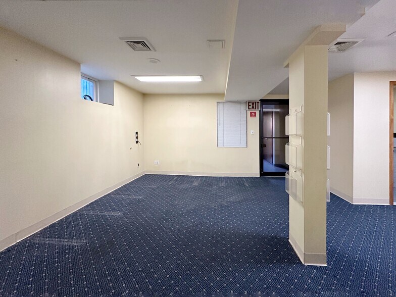 More Photos Of 364-366 97th St, Brooklyn Office Residential For Lease
