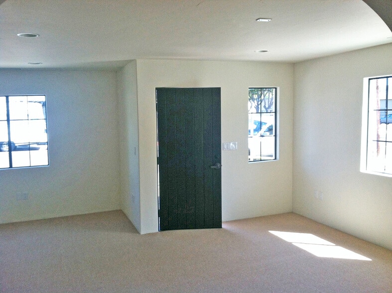 More Photos Of 709 E Haley St, Santa Barbara Office For Lease