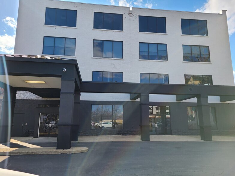 More Photos Of 11 Summer St, Buffalo Medical For Lease