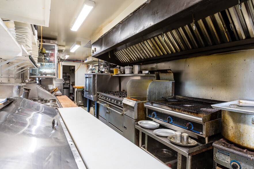 More Photos Of 3621 Vt-103, Mount Holly Restaurant For Sale