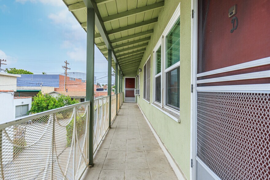 More Photos Of 650 W Wilson Ave, Glendale Apartments For Sale