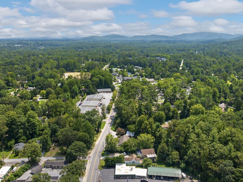 More Photos Of 1001 Greenville Hwy, Hendersonville Medical For Lease