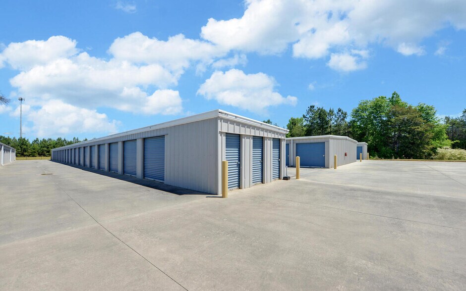 More Photos Of 489 Oak Valley Rd, Toccoa Self Storage For Sale