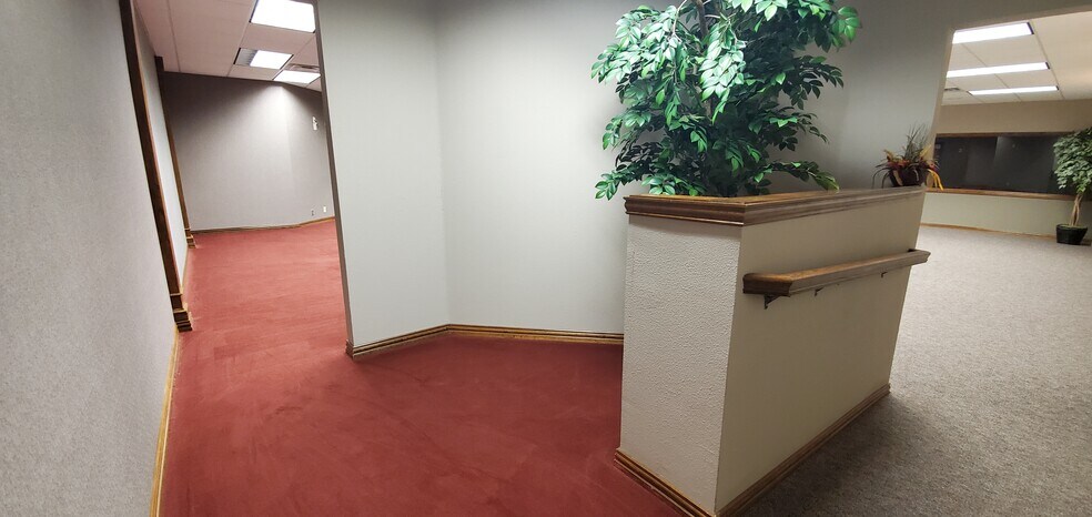 More Photos Of 626 W Main St, Fairfield Lodge Meeting Hall For Lease