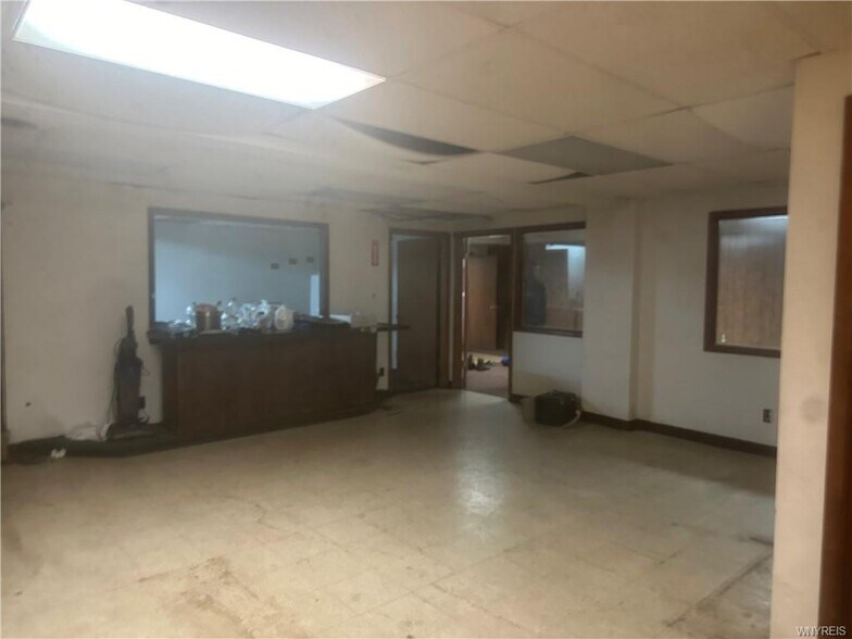 More Photos Of 1791 Fillmore Ave, Buffalo Distribution For Lease