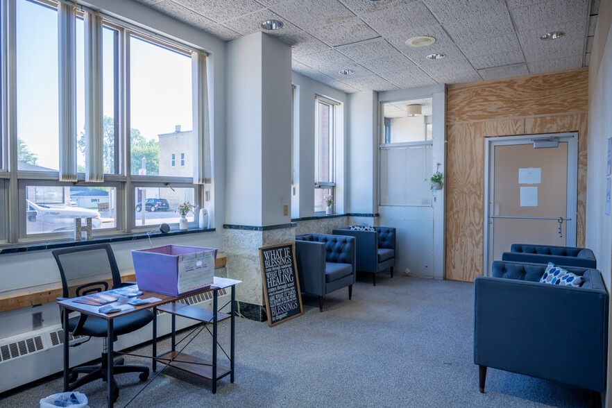 More Photos Of 129 E Bridge St, New Lisbon Bank For Sale