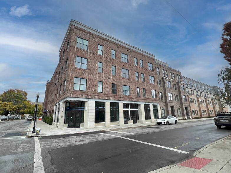 More Photos Of 80 S 18th St, Columbus Apartments For Lease