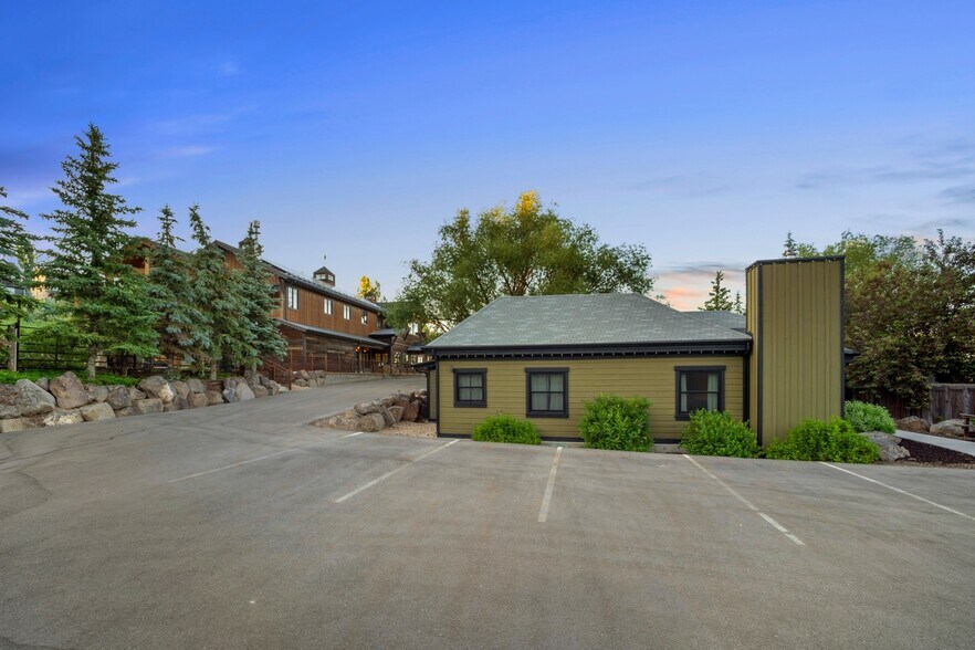 More Photos Of 5373 Highway 224, Park City Medical For Sale