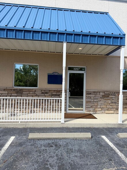 Primary Photo Of 2257 Sarasota Center Blvd, Sarasota Industrial For Lease