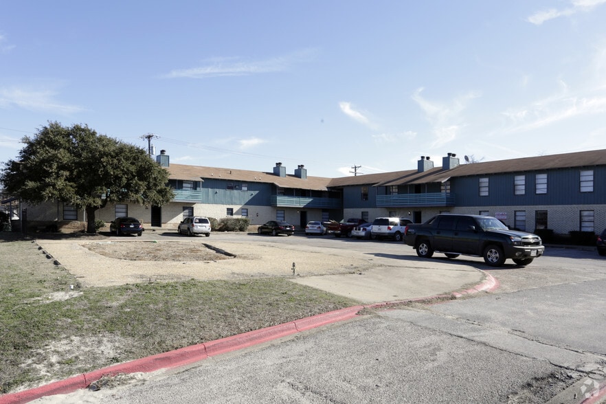 Primary Photo Of 2212 W Davis St, Dallas Multifamily For Sale