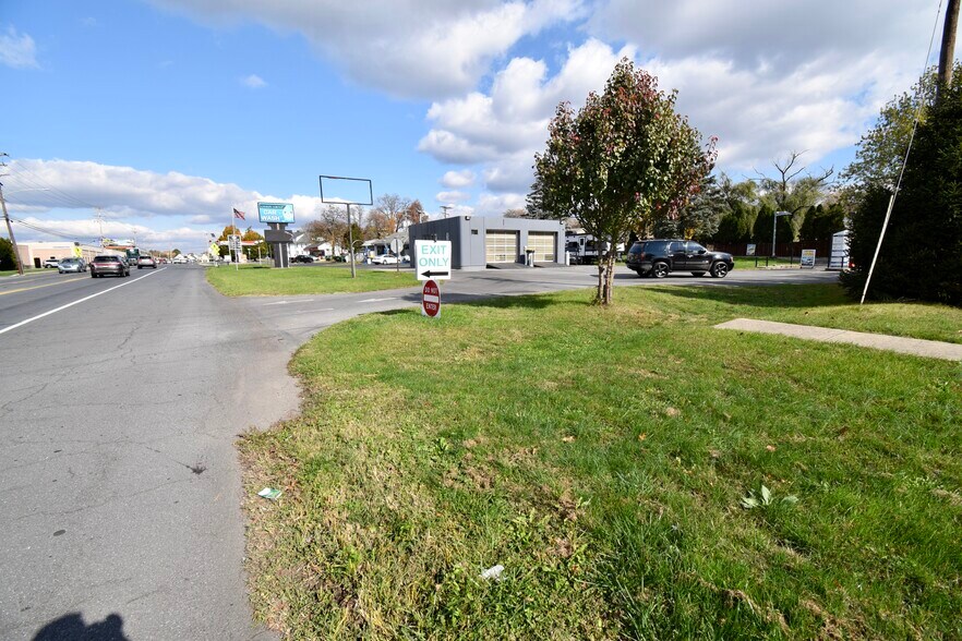 More Photos Of 4775 N 5th Street Hwy, Temple Carwash For Sale