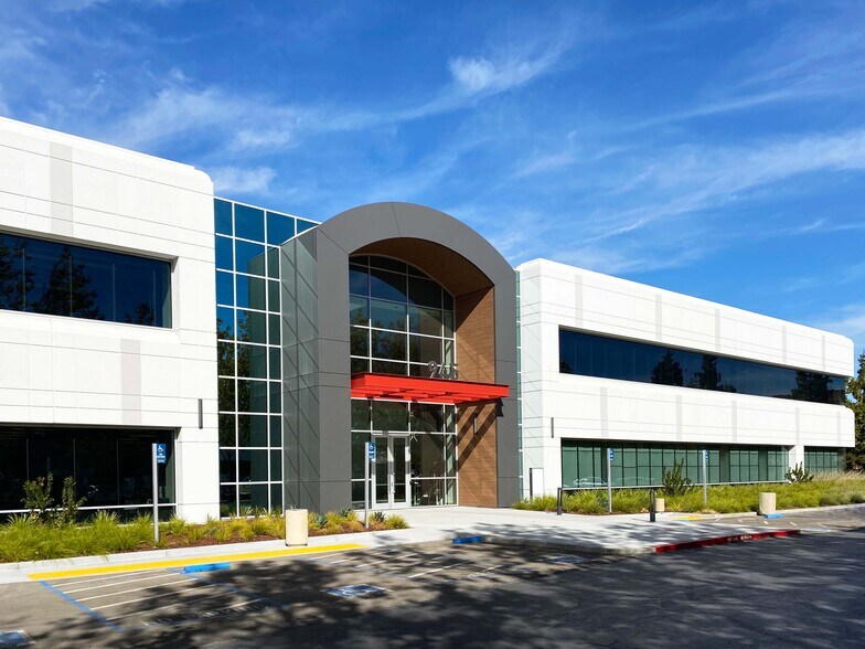 More Photos Of 945 Stewart Dr, Sunnyvale Light Distribution For Lease