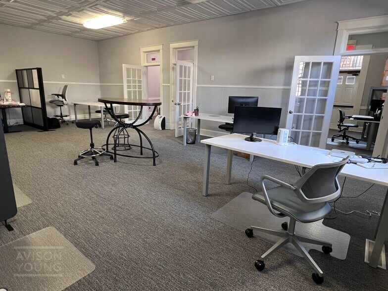 More Photos Of 277 Meeting, Charleston Office For Lease