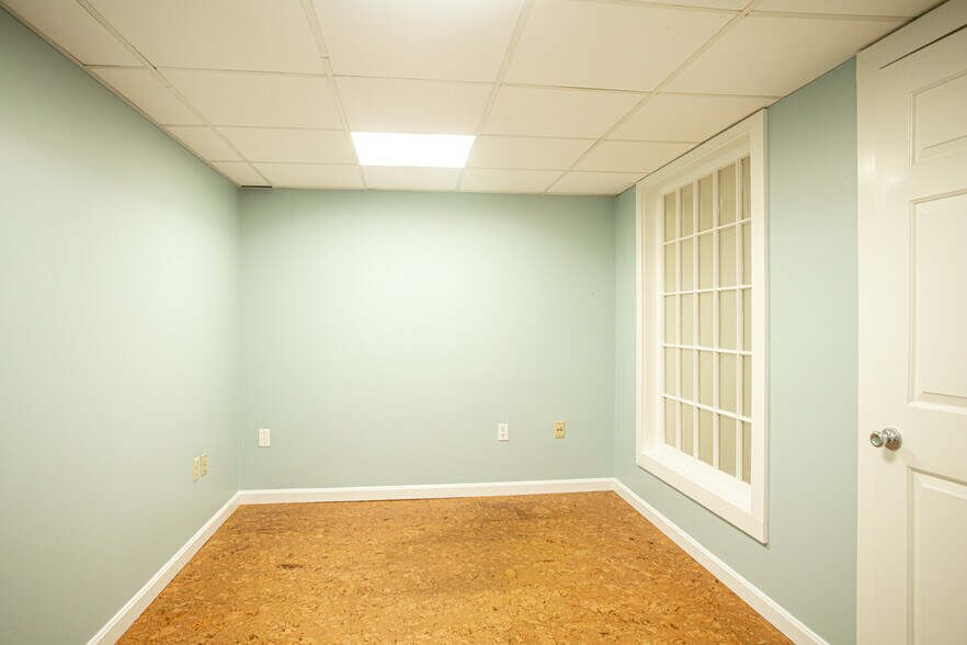 More Photos Of 767 Main Rd, Westport General Retail For Sale