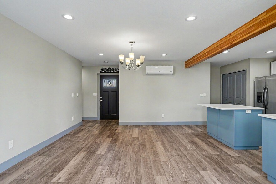 More Photos Of 1364 Northern Heights Loop, Keizer Multifamily For Sale