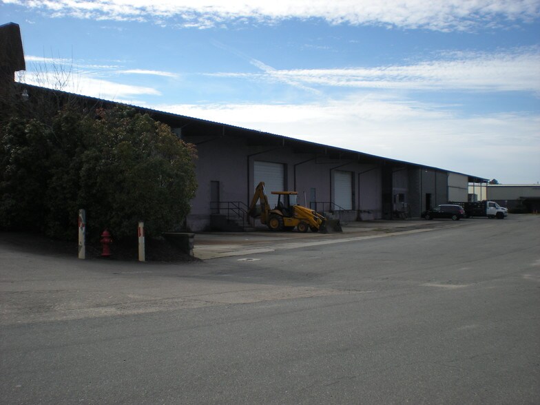 More Photos Of 2700 Angier Ave, Durham Warehouse For Lease