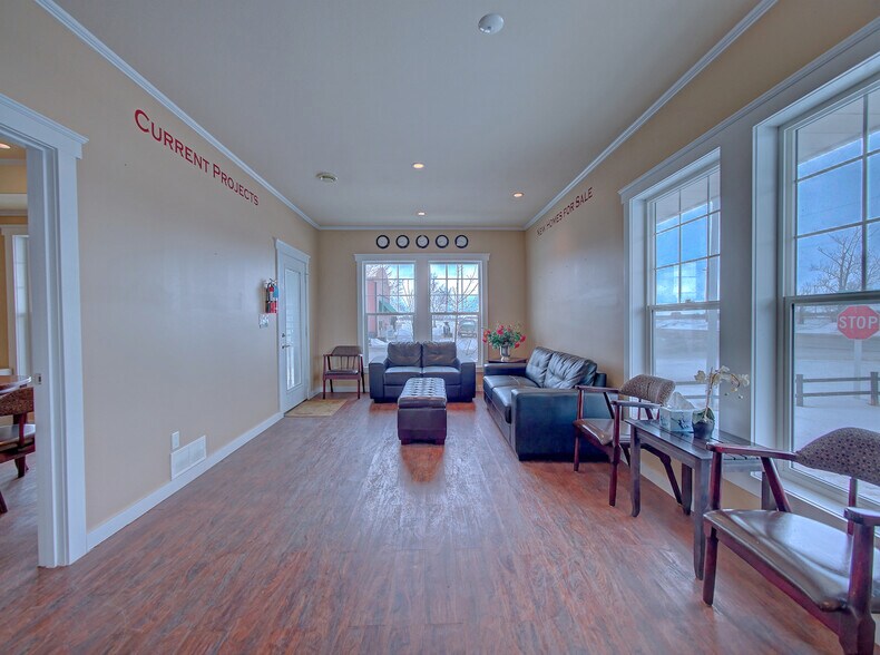 More Photos Of 5015 50 St, Chipman General Retail For Sale