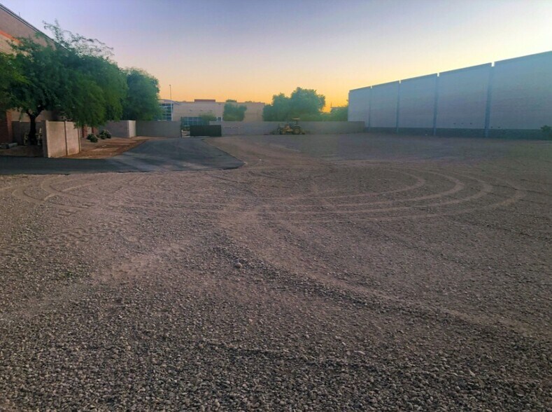 More Photos Of 190 E Corporate Pl, Chandler Land For Lease