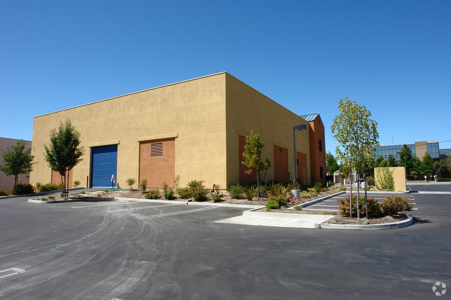 More Photos Of 3261 S Higuera St, San Luis Obispo Freestanding For Lease