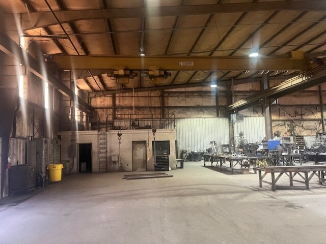 More Photos Of 4900 Thibault Rd, Little Rock Manufacturing For Sale