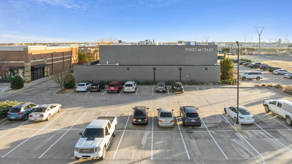 More Photos Of 13810 N Pennsylvania Ave, Oklahoma City Restaurant For Sale