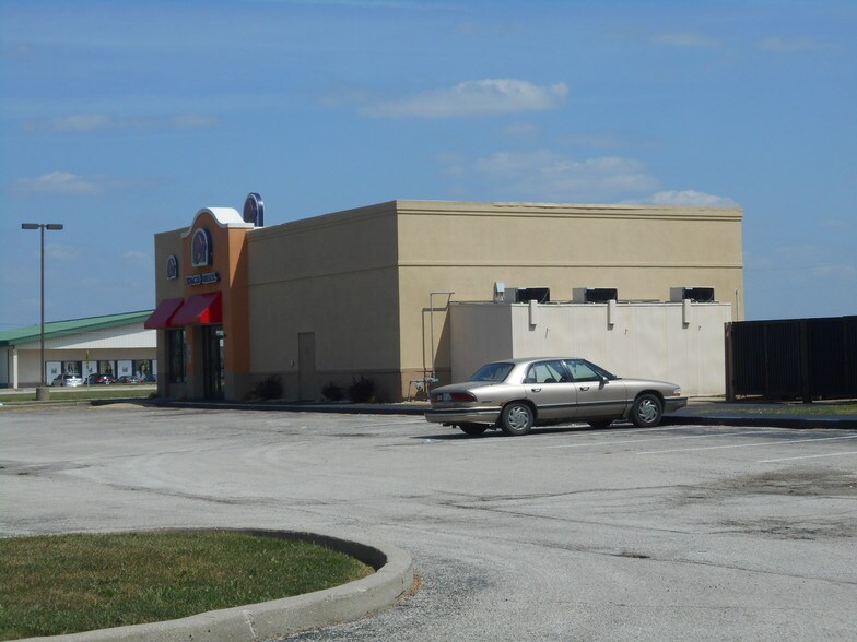More Photos Of 2775 Woodlawn Rd, Lincoln Fast Food For Sale