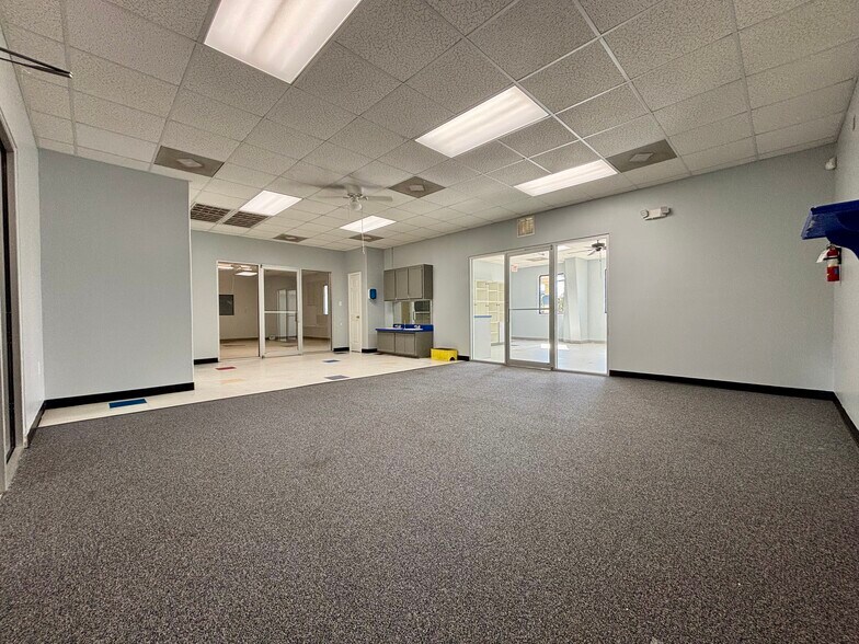 More Photos Of 1141 Brazosport Blvd N, Richwood Daycare Center For Lease