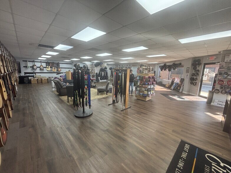 More Photos Of 110 Miracle Mile Dr, Anderson Office For Lease